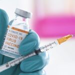 Johnson & Johnson suspende ensaios de sua vacina contra covid-19 por participante apresentar doença