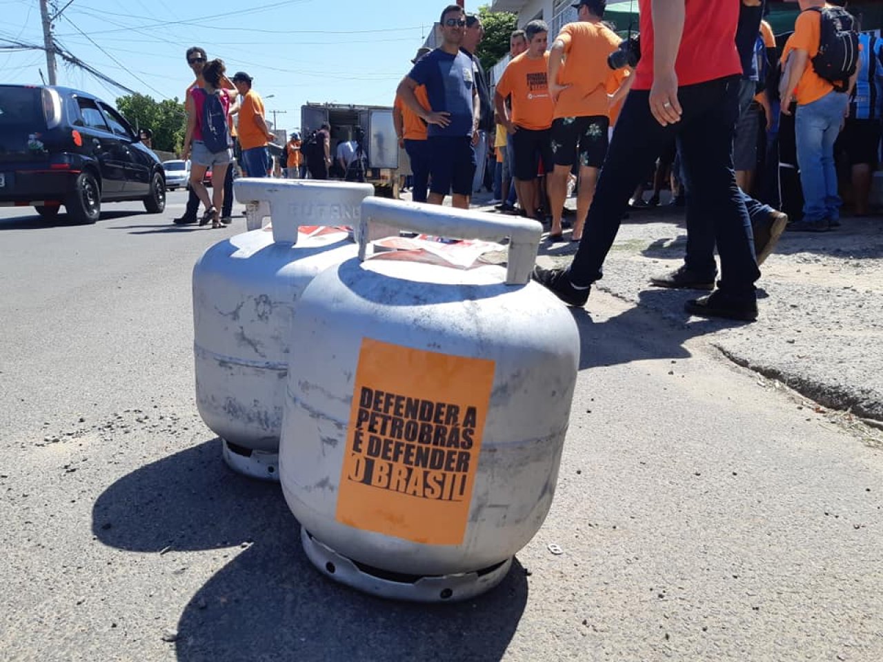 Em apoio a greve dos caminhoneiros, Sindipetro/RS venderá gás de cozinha a R$ 35,00 em Esteio