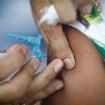 Por falta de recursos, Brasil tem projetos parados para produzir a própria vacina contra o coronavírus