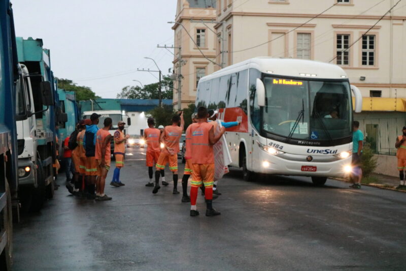 A partir desta terça-feira (8), SL abre vacinação para motoristas de ônibus, vans e cobradores e garis