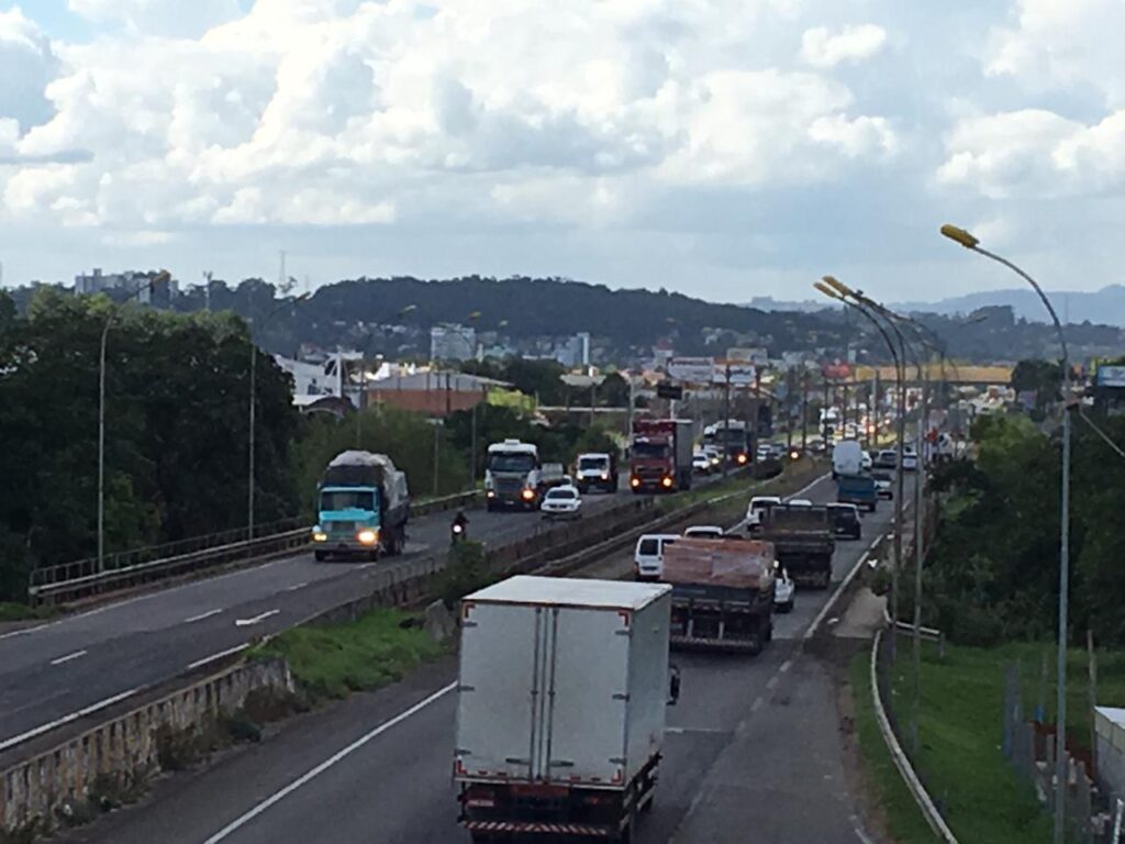 GCM e BM com estratégias prontas para reduzir o impacto no Centro de São Leopoldo durante as 80 horas de bloqueio na BR-116 sentido Capital/Interior