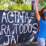Ana Affonso: ato simbólico pedindo à Justiça suspensão das aulas presenciais nesse momento