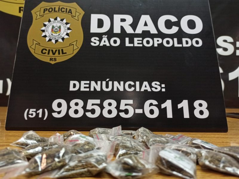 Traficantes presos na Vila Brás escondiam droga no barranco do arroio