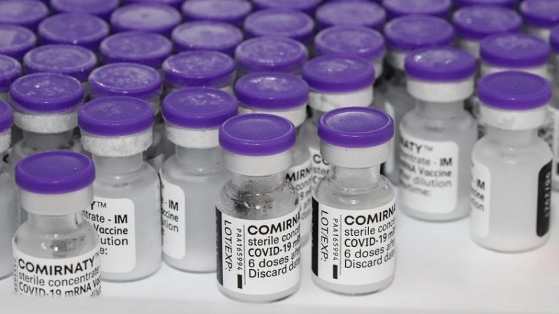 Cerca de 100 mil doses de vacina da Pfizer serão distribuídas para municípios do interior