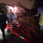 Corpo de Bombeiros resgata cinco famílias ilhadas na Ocupação Steigleder em SL