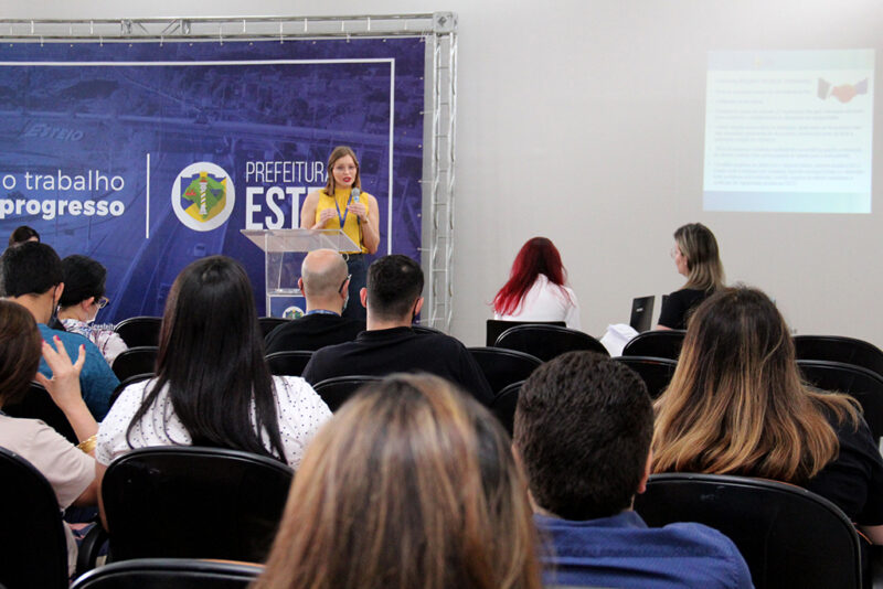 Secretaria de Governança e Gestão de Esteio promove formação para gestores e fiscais