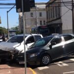 Acidente no Centro de São Leopoldo deixa trânsito lento na manhã desta quarta-feira (27)