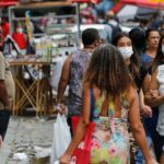 Governo do RS desobriga o uso de máscaras ao ar livre