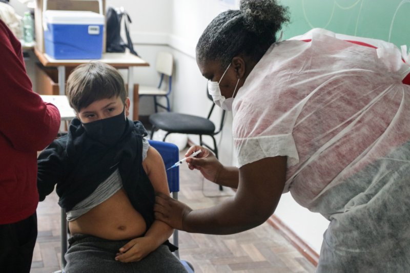 São Leopoldo começa a aplicar nesta terça-feira a vacina em crianças de 3 e 4 anos e amplia a 4ª dose para pessoas acima de 35 anos 