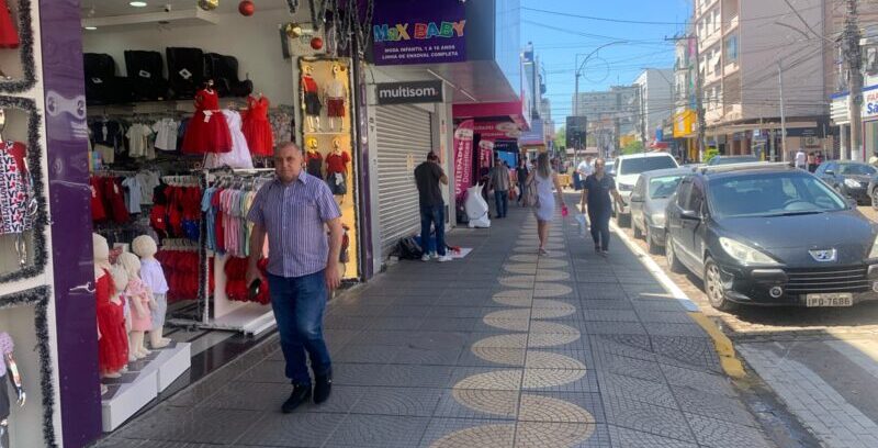 ATENÇÃO: Procon de São Leopoldo alerta para o direito de troca em lojas de vestuário sem provador