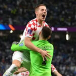 Livakovic defende três pênaltis e Croácia vence o Japão e avança às quartas de final da Copa