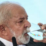Presidente Lula tem pneumonia leve, cancela agenda e adia embarque para China