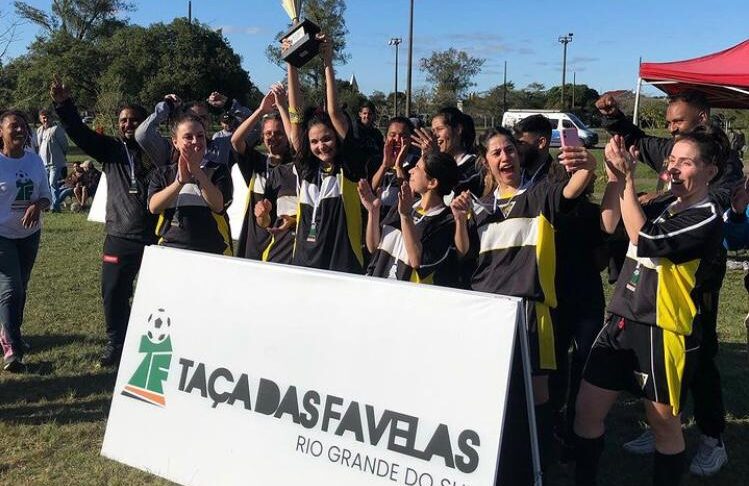 Equipes Soares no feminino e Renascer no masculino vencem a etapa leopoldense da Taça das Favelas