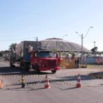 SLFest/2023: Trânsito bloqueado na Avenida Dom João Becker para montagem do parque de diversões