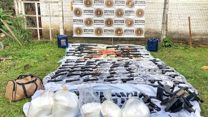 Brigada Militar apreende mais de 70 armas em Santo Antônio da Patrulha