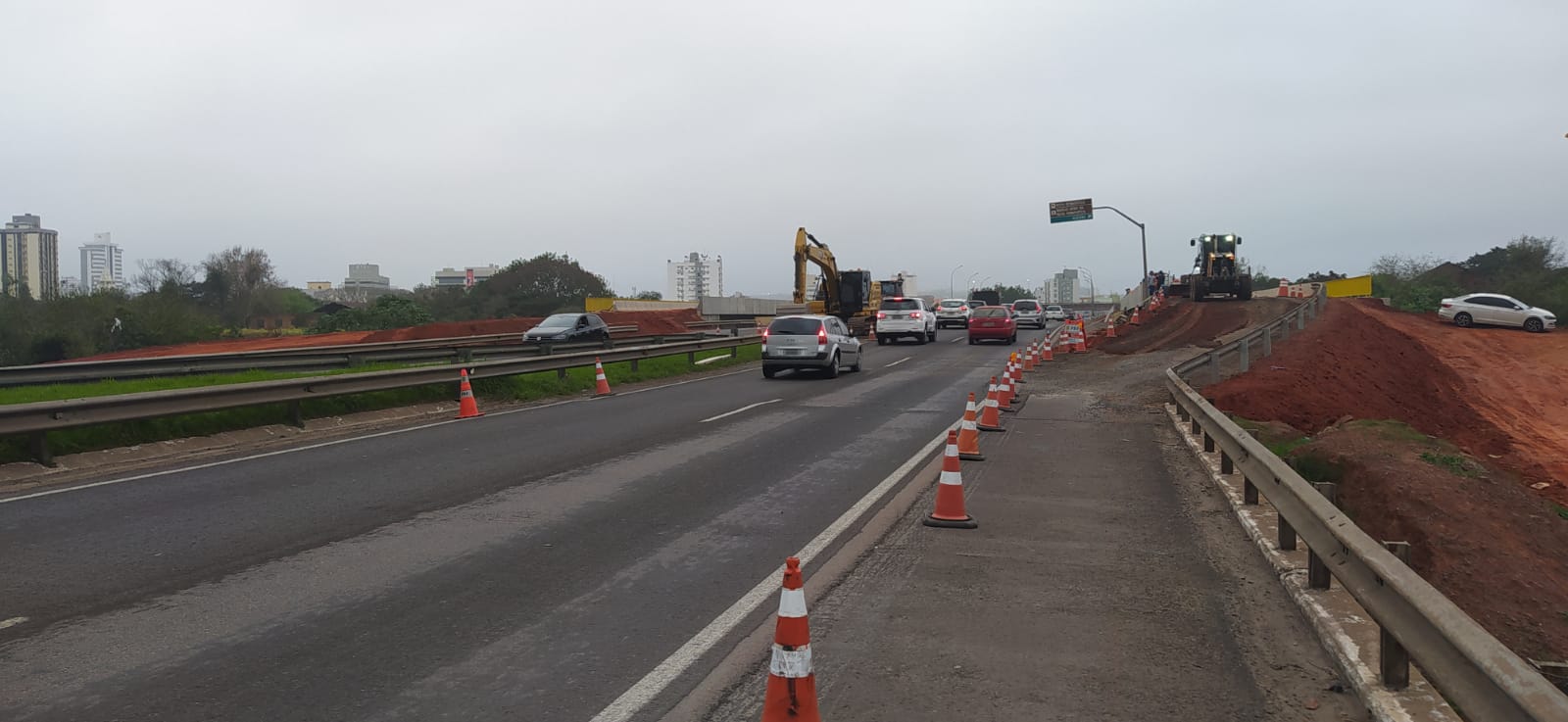 BR-116 com trânsito liberado nos dois sentidos na ponte sobre o Rio dos Sinos