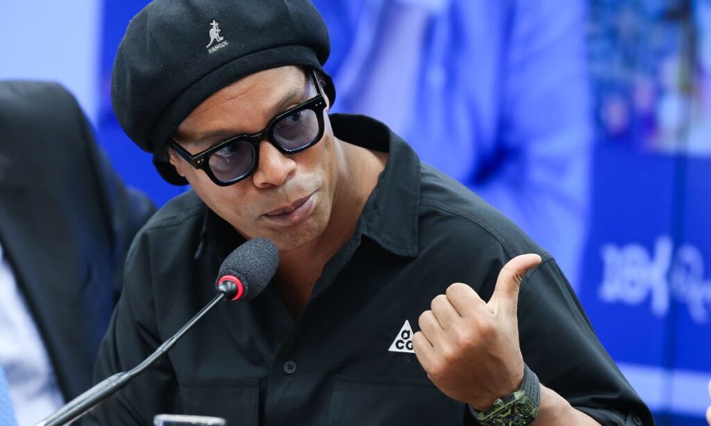 Ronaldinho Gaúcho nega ser dono de empresa de criptomoedas