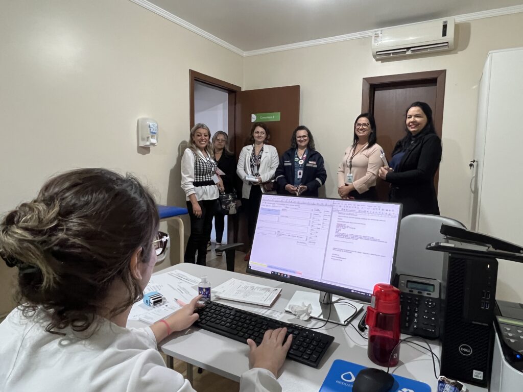 Equipe da Secretaria de Saúde de São Leopoldo visita o Centro de Especialidades do Hospital Getúlio Vargas