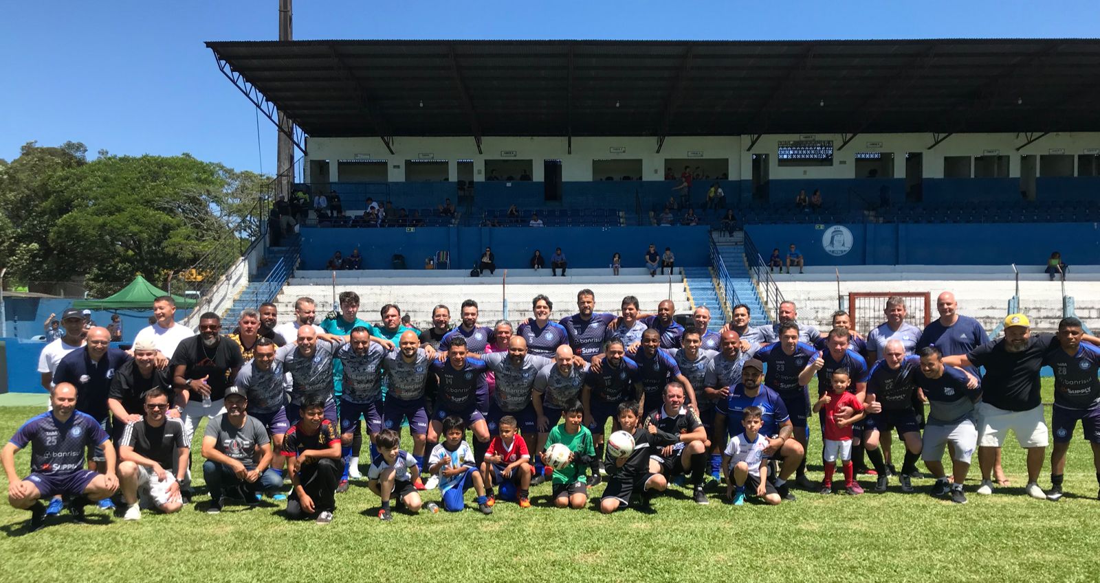 Ex-atletas do Aimoré fazem jogo de confraternização na manhã deste sábado no Cristo Rei