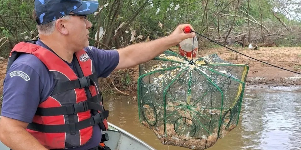 Grupamento Ambiental e Semmam de São Leopoldo apreendem 19 redes de pescas irregulares no Sinos