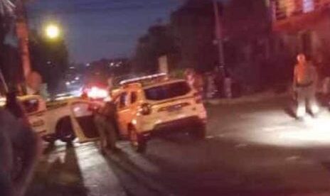 Homem é preso após atirar bebê por janela de carro e atropelar a mãe em Novo Hamburgo