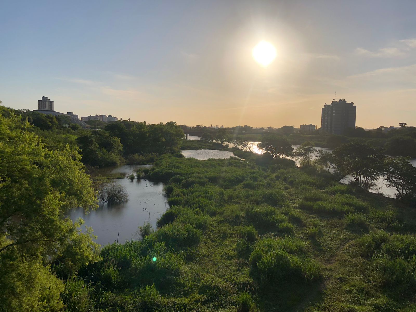 Segunda-feira com temperaturas acima de 35ºC em São Leopoldo e todo o RS